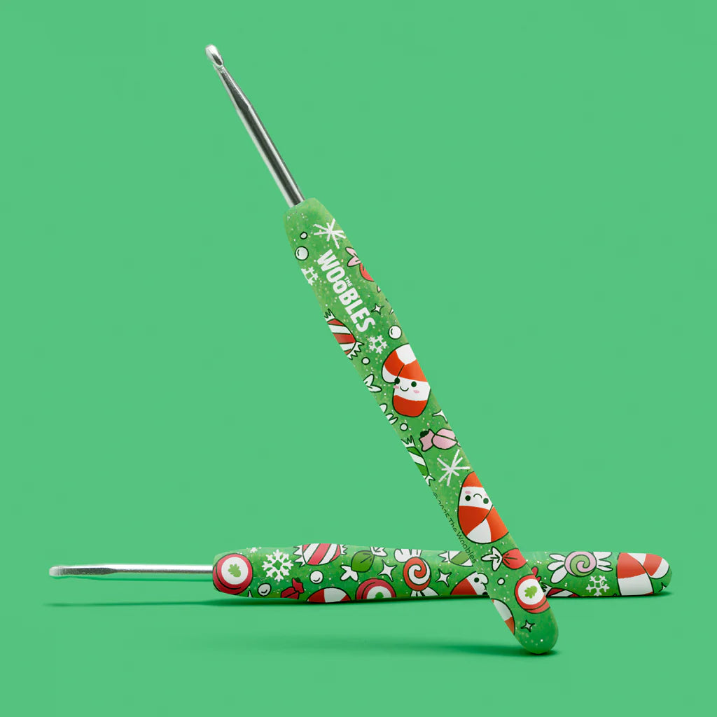 Peppi the Candy Cane crochet kit